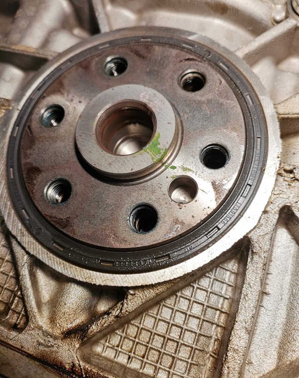 Замена заднего сальника коленвала Опель