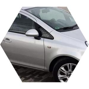 серый Опель Корса