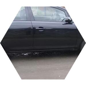 черный Опель Корса