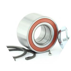 подшипник ступицы на белом фоне