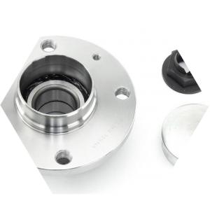 ступица колеса на белом фоне