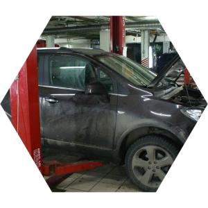 Опель Мокка в автосервисе на обслуживании