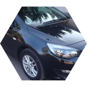 черный Опель Астра