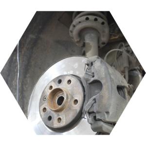 тормозной диск с суппортом на Астре