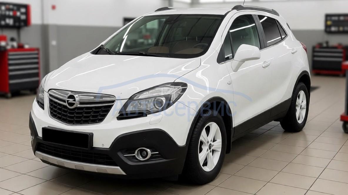 Opel Mokka в автотехцентре после обслуживания