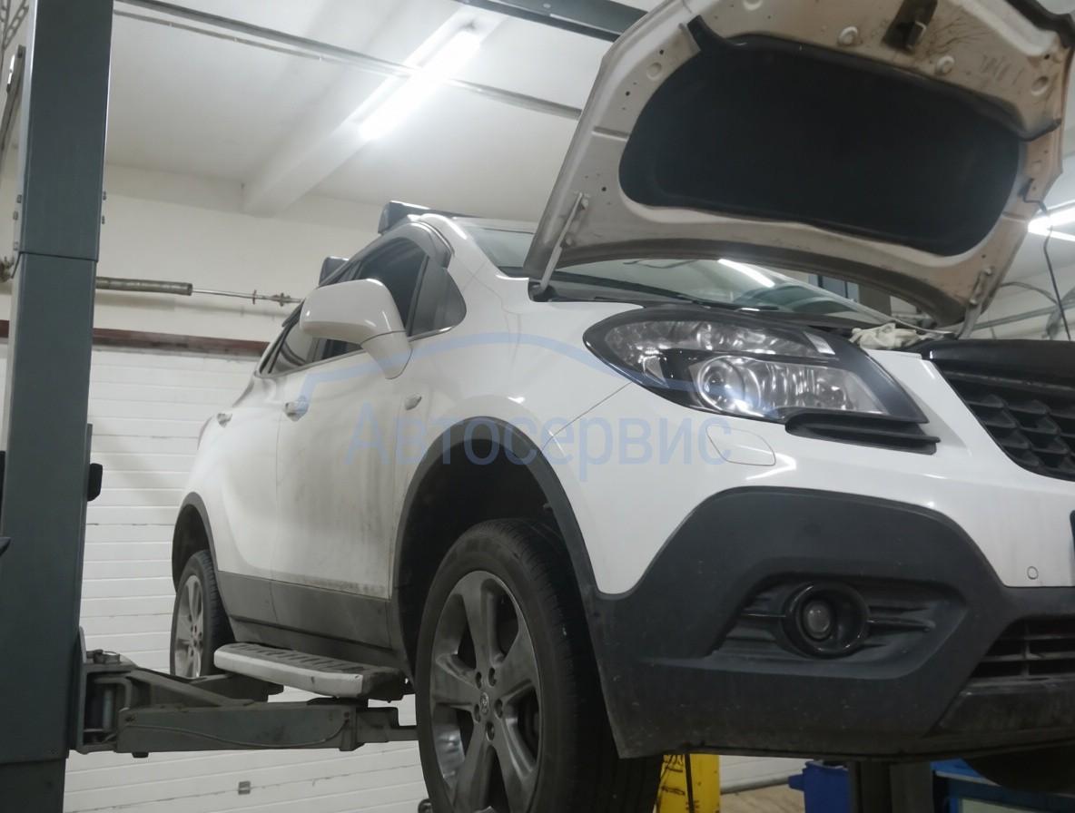 Opel Mokka в процессе ремонта